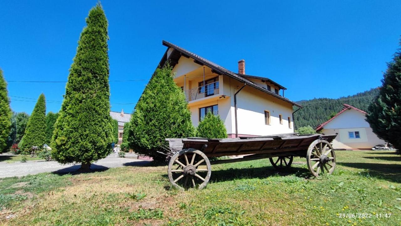 Apartmán Dariamaf Câmpulung Moldovenesc Exteriér fotografie